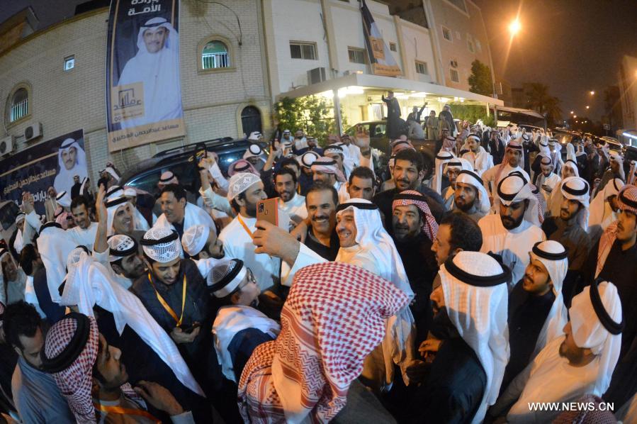 الحكومة الكويتية تقدم استقالتها وأمير الكويت يقبلها بعد إعلان نتائج انتخابات مجلس الأمة