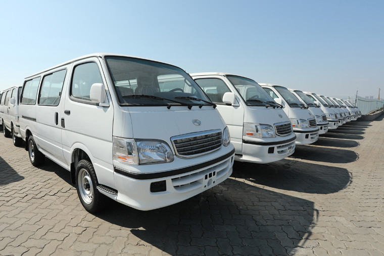 شركة شيامن جينلونغ الصينية تصدر 530 حافلة إلى مصر