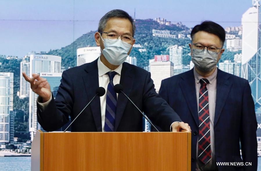 لجنة في هونغ كونغ توصي بالاستخدام الطارئ للقاح 
