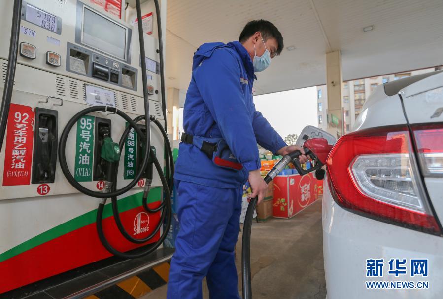 الصين بصدد رفع أسعار التجزئة للوقود