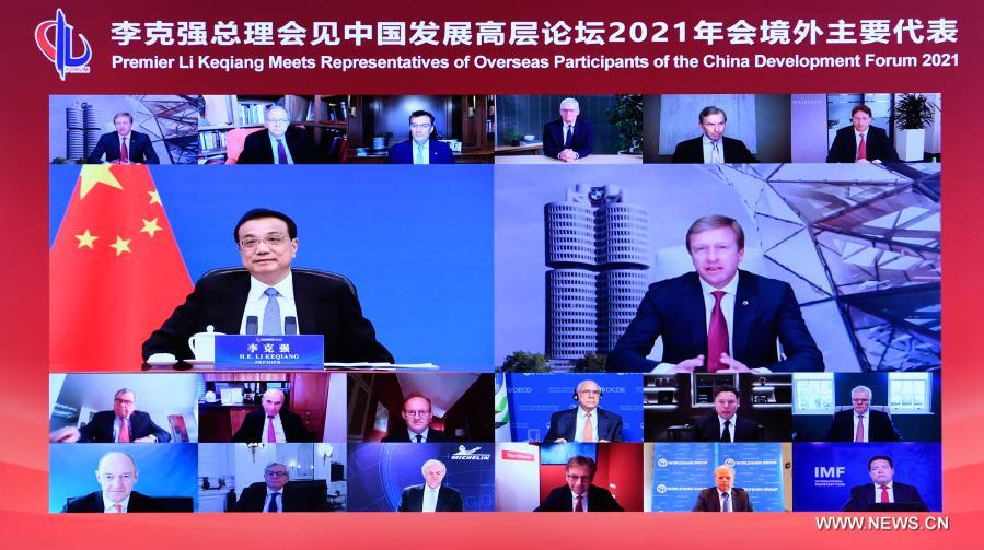 رئيس مجلس الدولة: الصين تبذل قصارى الجهود لتحقيق الجودة والكفاءة في النمو الاقتصادي