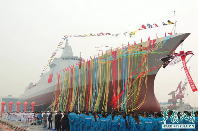 القوات البحرية لجيش التحرير الشعبي الصيني تشغل مدمرة جديدة