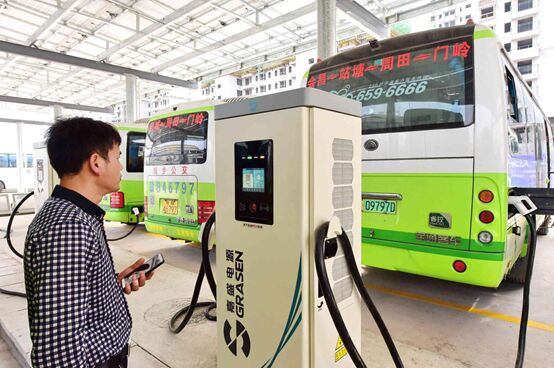 تقرير: الصين تسرع انتقالها نحو مجتمع نظيف ومنخفض الكربون