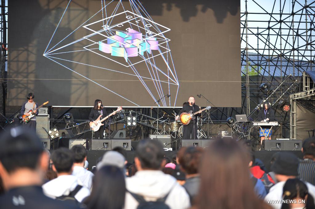 انطلاق فعاليات مهرجان الفراولة الموسيقي 2021 في بكين