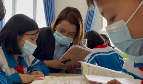 فيديو: يوم في حياة طلاب الصف الابتدائي بشينجيانغ