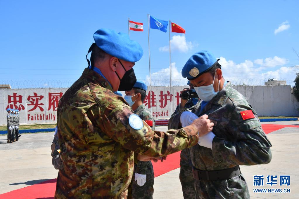 الأمم المتحدة تمنح الدفعة الـ19 لقوة حفظ السلام الصينية بلبنان ميدالية 