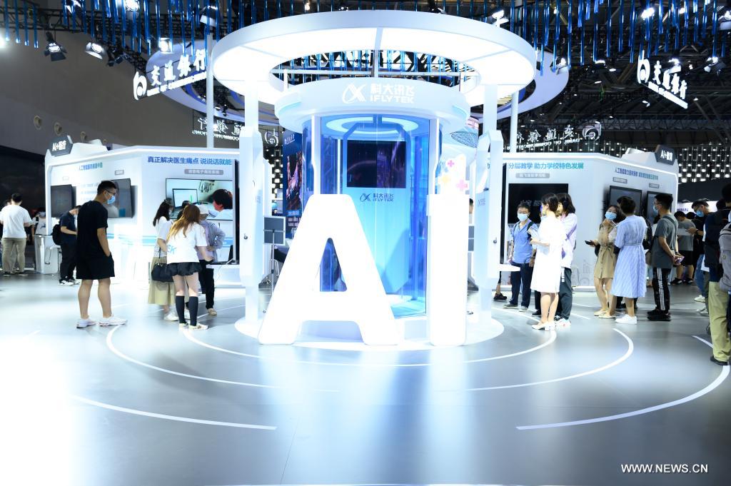 بقيمة 10 مليارات يوان... توقيع اتفاقيات مع اختتام مؤتمر الذكاء الاصطناعي