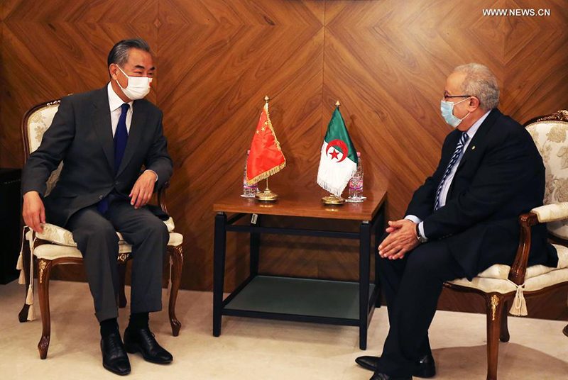 الصين والجزائر تتفقان على تعزيز التعاون الثنائي
