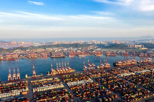تقرير: ازدهار التجارة الخارجية يدفع إلى تحديث الموانئ الصينية