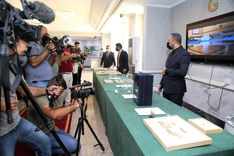 العراق يتسلم من الولايات المتحدة حوالي 17 ألف قطعة أثرية مهربة