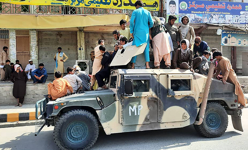 تقارير: طالبان تسيطر على القصر الرئاسي، وتقول إنها ستعلن قريبا إمارة أفغانستان الإسلامية