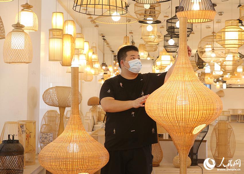 هوتشو ، تشجيانغ: مصابيح الخيزران الثقافية والإبداعية تنير دولاً عديدة