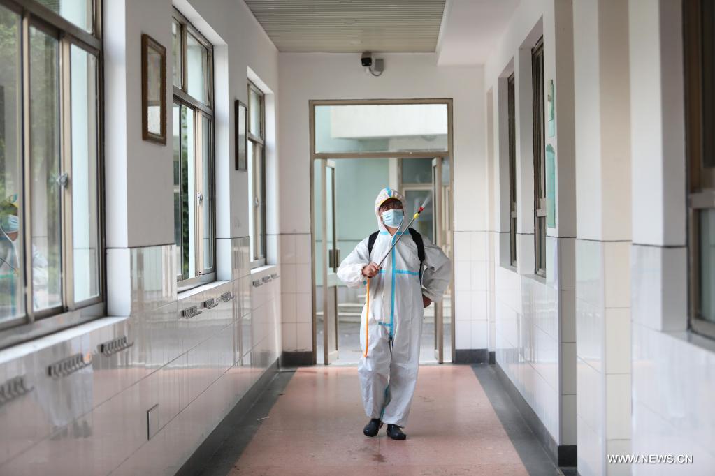 المدارس الصينية تقوم بالتطهير استعدادا لبدء الفصل الدراسي الجديد