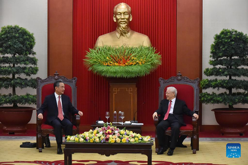 فيتنام والصين تتعهدان بتعزيز الوحدة ودفع التعاون لدعم تنمية العلاقات الثنائية