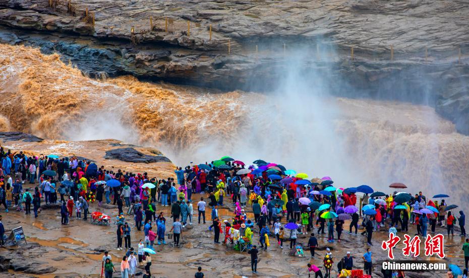 الصين تشهد 515 مليون رحلة سياحية محلية خلال عطلة اليوم الوطني