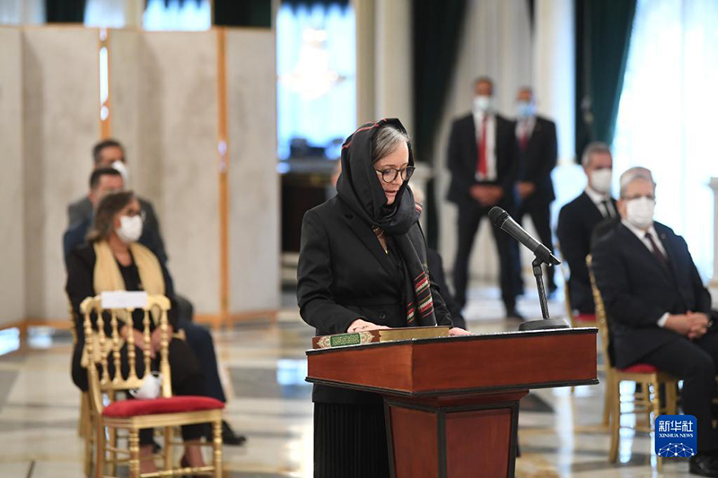 الرئيس التونسي يصدر أمرا بتسمية رئيس الحكومة الجديدة وأعضائها