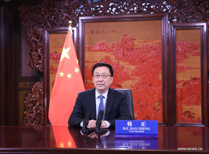 نائب رئيس مجلس الدولة الصيني يشدد على تعزيز التعاون الصيني-الروسي في مجال الطاقة