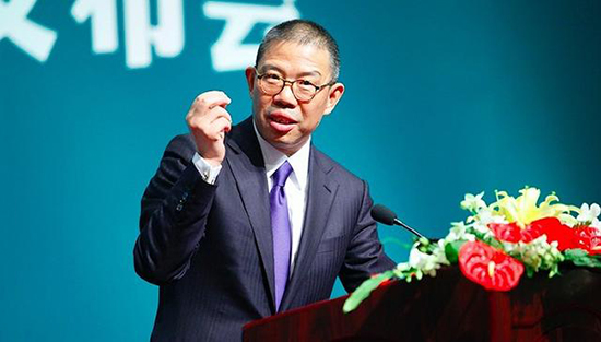 تشونغ شان شان.. صاحب شركة عملاقة للمياه المعدنية يتصدر قائمة أغنى رجل في الصين لأول مرة