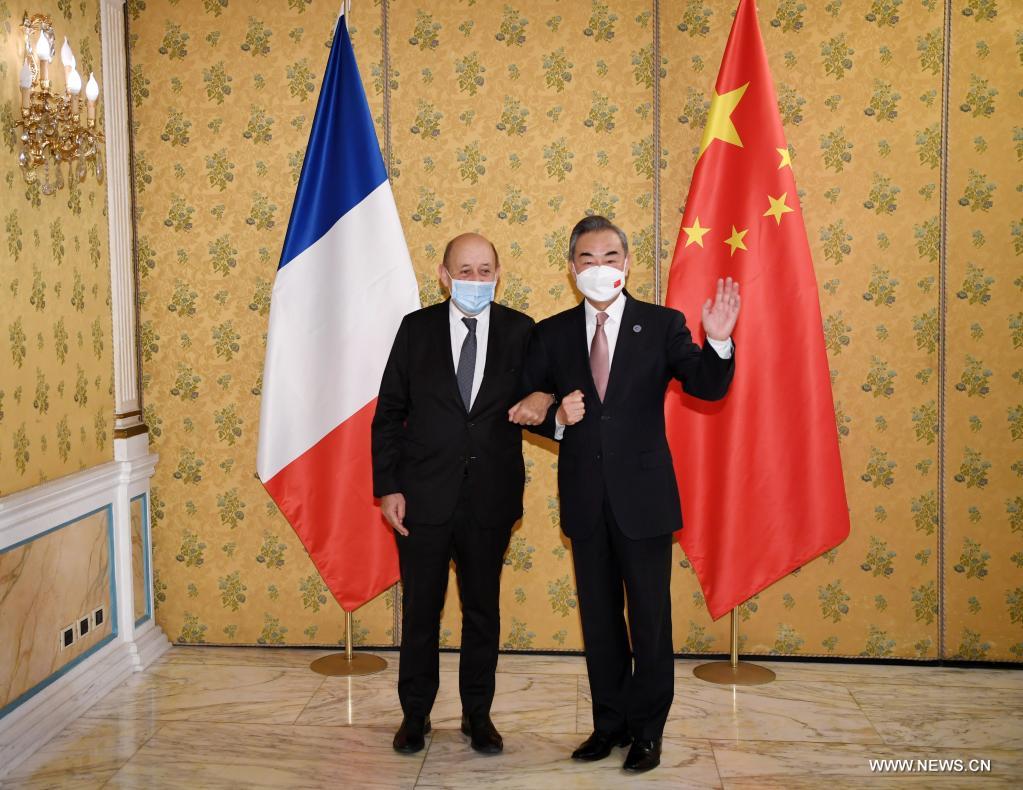 الصين وفرنسا تتفقان على التمسك بالتعددية
