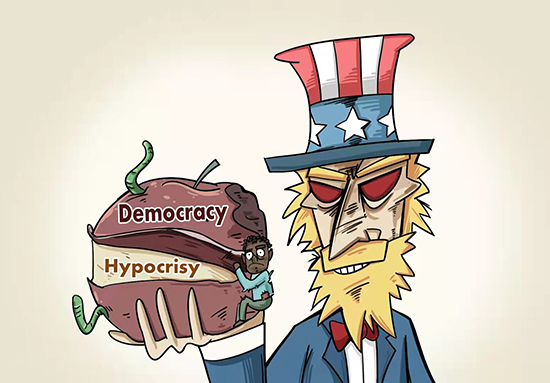 تعليق: أمريكا ليست مؤهلة لتكون معلمة الديمقراطية في العالم