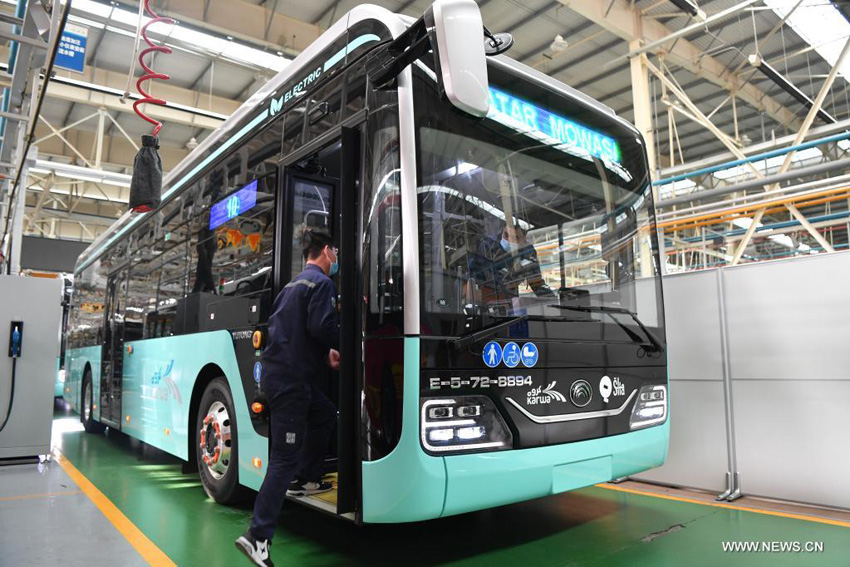حافلات كهربائية صينية الصنع في طريقها إلى قطر