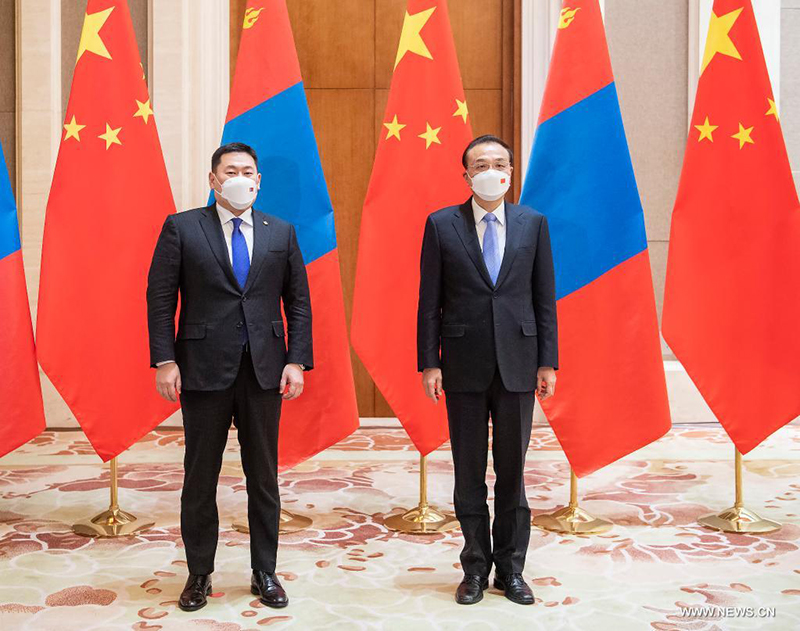 الصين ومنغوليا توسعان التعاون في البنية التحتية ومكافحة كوفيد-19