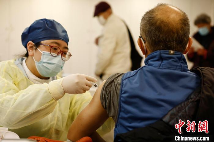 إعطاء أكثر من 1.78 مليون جرعة إضافية من لقاحات كوفيد-19 في البر الرئيسي الصيني