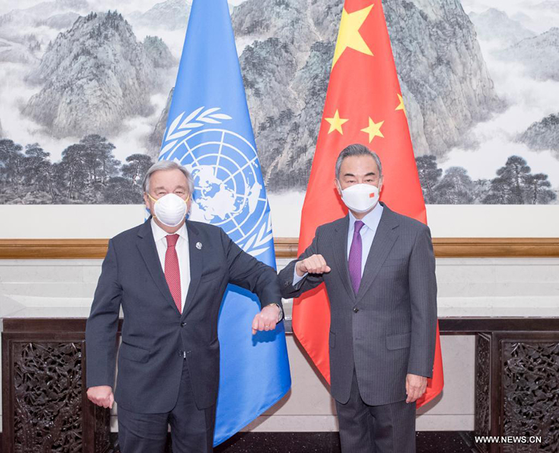 وزير الخارجية الصيني يؤكد الالتزام بدعم الأمم المتحدة