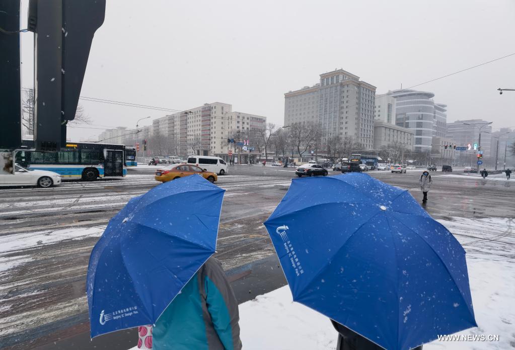 وسط فعاليات أولمبياد بكين الشتوي ... هطول كثيف للثلوج على العاصمة الصينية