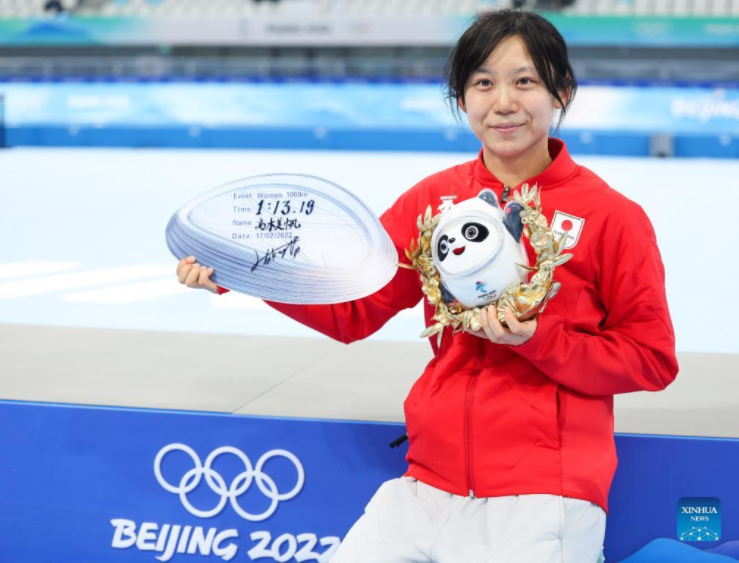 اليابانية تاكاجي تفوز بذهبية التزلج السريع 1000 متر سيدات في أولمبياد بكين 2022