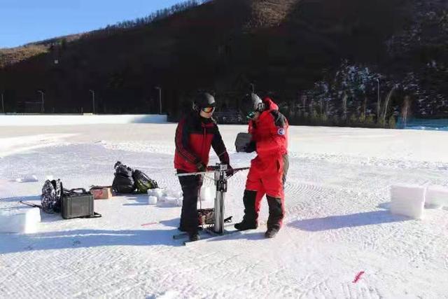 تقرير: الصين تكسر الاحتكار الأجنبي للثلوج الاصطناعية تخدم الألعاب الأولمبية الشتوية