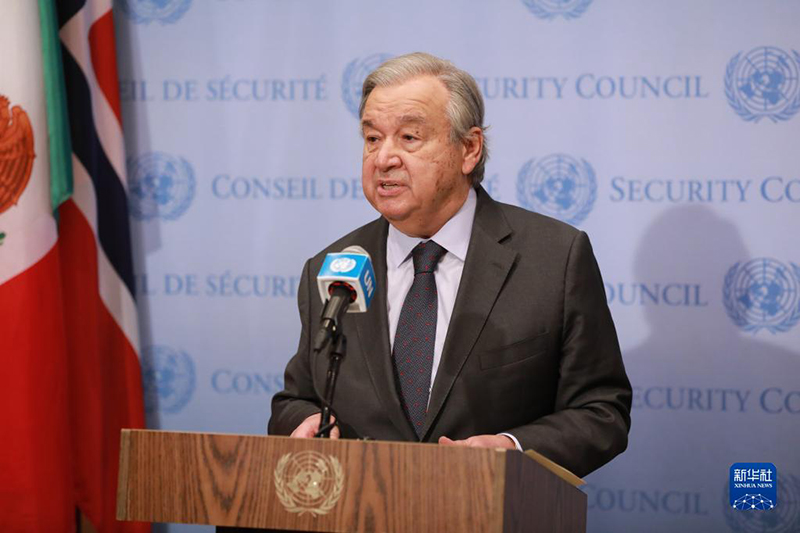 الأمين العام للأمم المتحدة يتعهد بإيجاد حل سلمي للأزمة الأوكرانية
