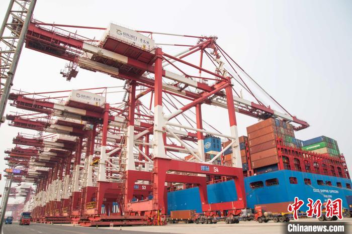 13.3% زيادة في التجارة الخارجية للصين في أول شهرين من عام 2022