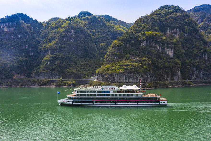 تدشين أكبر سفينة سياحية كهربائية في العالم في نهر اليانغتسي