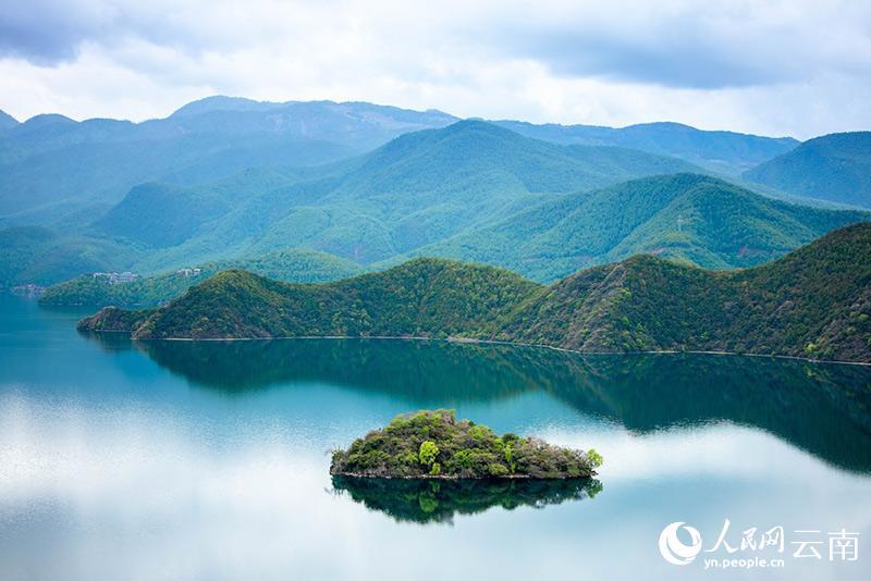 بحيرة لوقو، لؤلؤة الهضاب الصينية