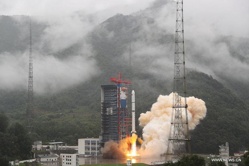 الصين تطلق مجموعة جديدة من أقمار الاستشعار عن بعد