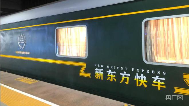 شينجيانغ ستطلق أكثر من 100 رحلة سياحية بالقطارات خلال العام الحالي