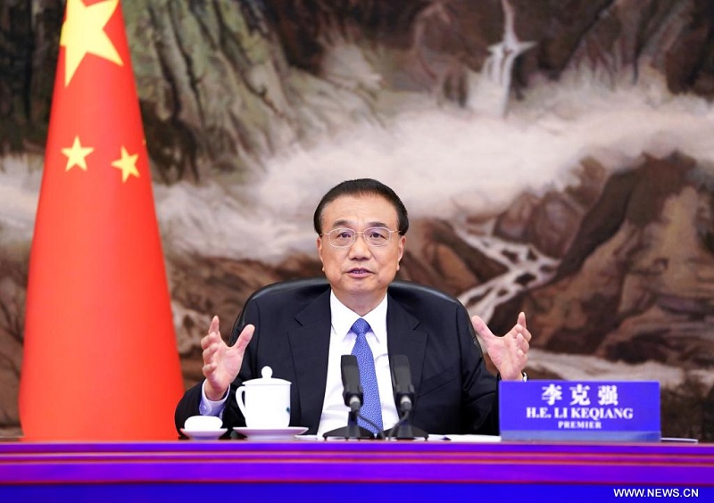 رئيس مجلس الدولة الصيني يتعهد بمواصلة جهود تعميق الانفتاح