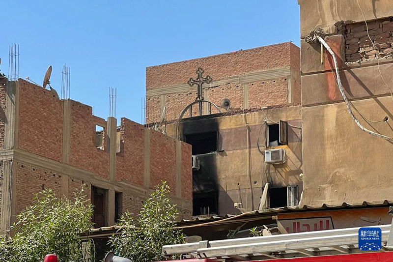 وفاة 41 شخصا و14 اصابة في حريق بكنيسة غرب القاهرة