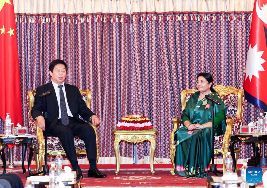 كبير المشرعين الصينيين يجري زيارة ودية رسمية إلى نيبال