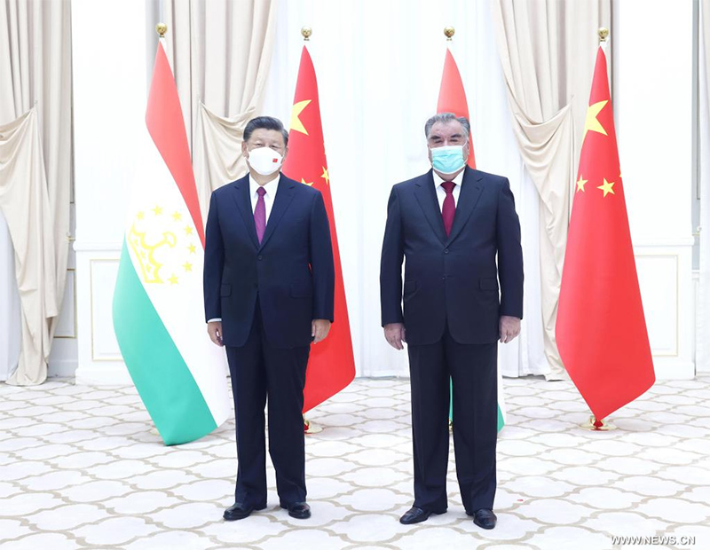 شي يدعو إلى تحقيق مزيد من النتائج الملموسة في العلاقات بين الصين وطاجيكستان