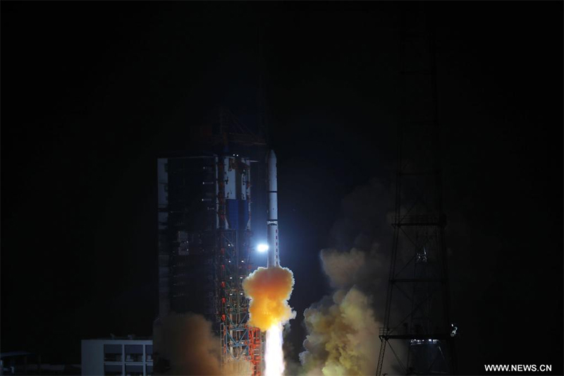 الصين تنجح في إطلاق قمر صناعي جديد للاستشعار عن بعد