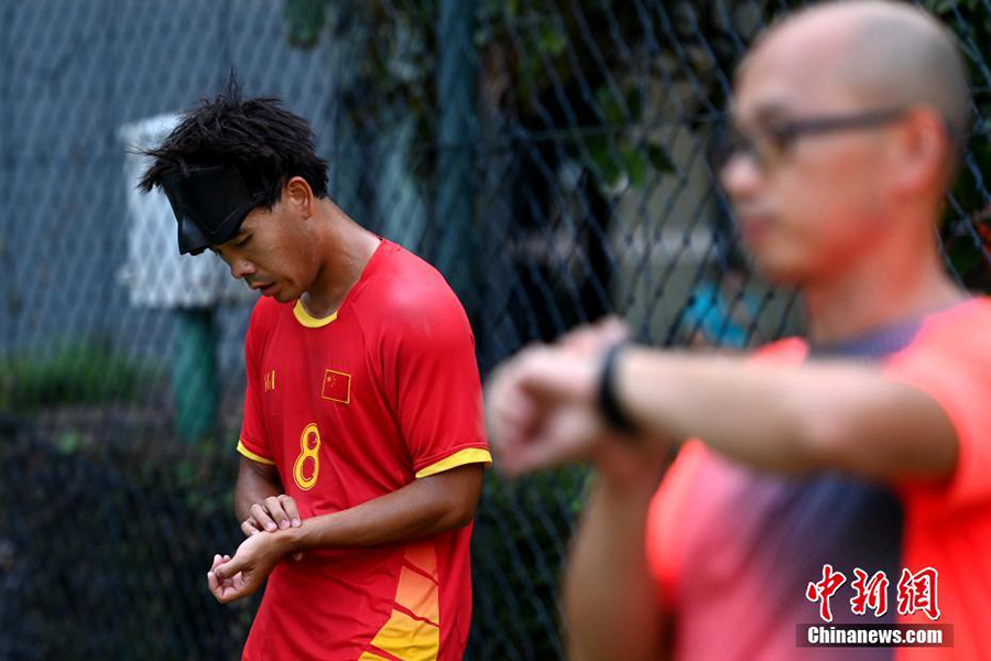 المنتخب الصيني لكرة قدم المكفوفين يستعد لبطولة آسيا التي ستقام في الهند