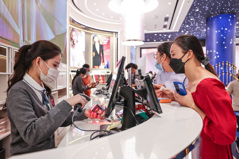 افتتاح مجمع تسوق جديد معفى من الرسوم الجمركية في جنوبي الصين