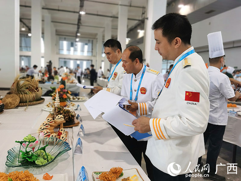 أول معرض لثقافة قوانغشي الغذائية يقام في يولين