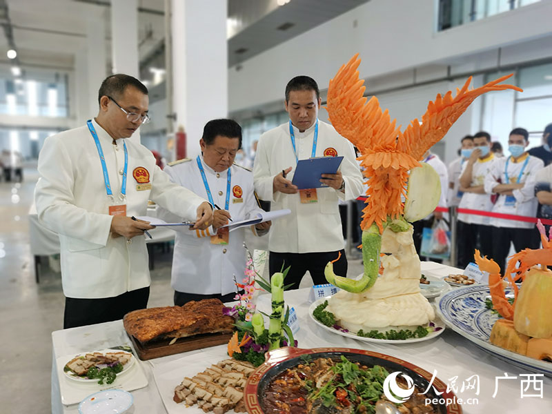 أول معرض لثقافة قوانغشي الغذائية يقام في يولين