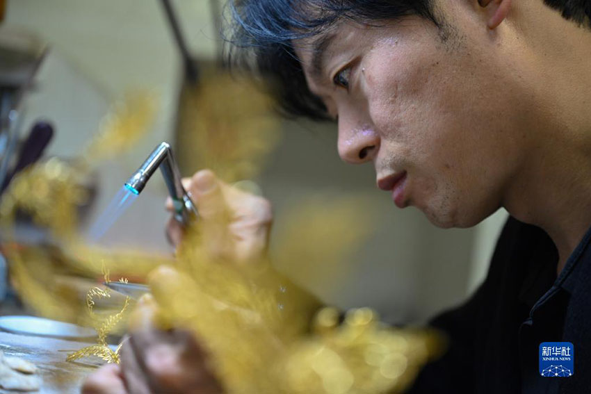 شانتانغ، قرية نائية بفوجيان تميزت في صناعة المجوهرات 