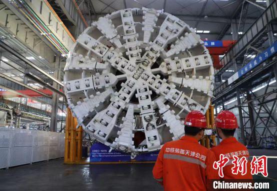 آلات الدرع الصينية تظهر كفاءة عالية في العديد من المشاريع الأجنبية الكبرى