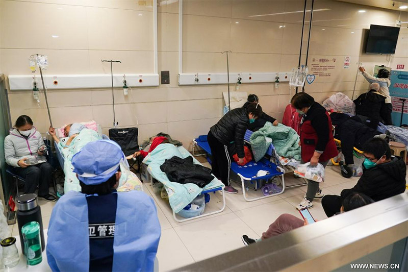 إجراءات متعددة لتعزيز القدرة على علاج المرضى في قسم الطوارئ بمستشفى في بكين