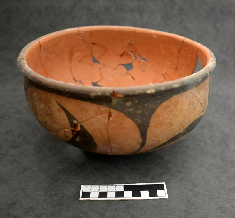 قطع أثرية مكتشفة بموقع سويانغ الأثري في مقاطعة خنان الصينية